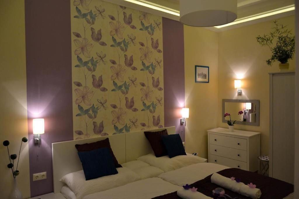 Апартаменты Magnolia In The Center Of